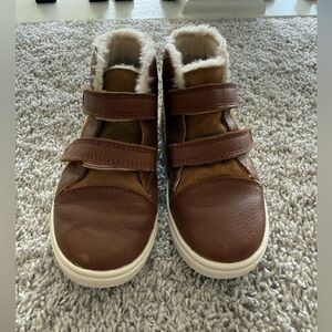 UGG Brown Kids Boots with Sherpa Lining